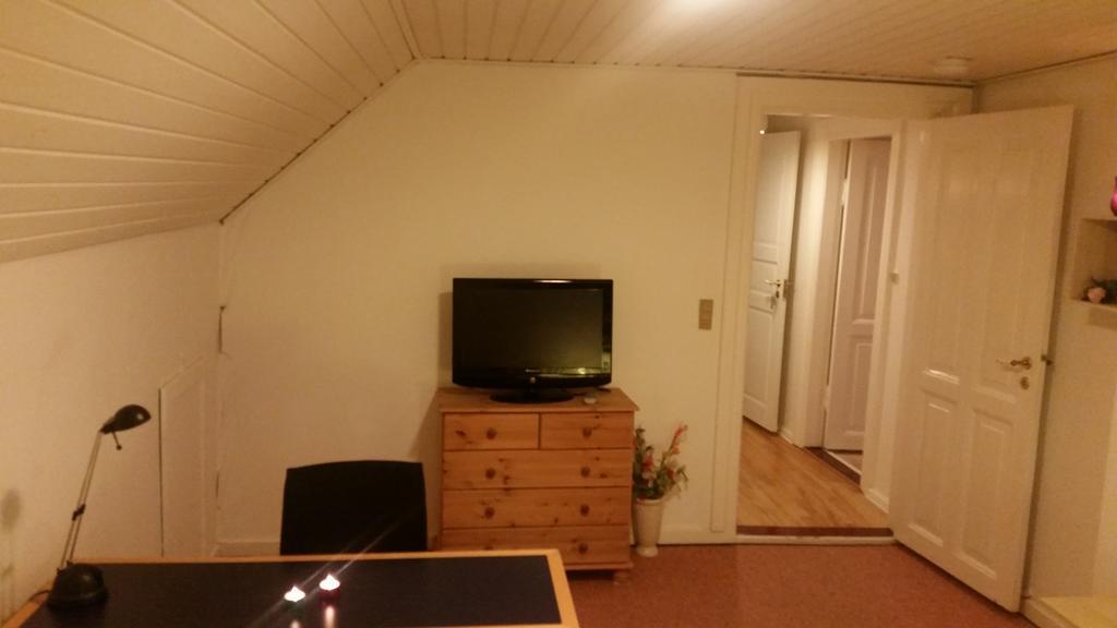 Rundvejen Guest House Ольборг Экстерьер фото